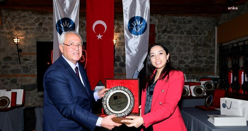 Karabağlar Belediye Başkanı Muhittin Selvitopu, Karabağlar Belediye Meclisi üyeleri ve