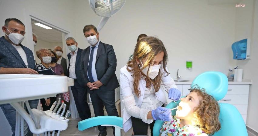 Karşıyaka Belediyesi Çocuk Ağız ve Diş Sağlığı Merkezi’nde anaokulu öğrencilerinin diş