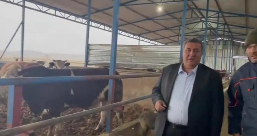 Kırşehir’in Külhüyük Köyü’nde besicilik yapan Bayram Altıntaş, yaşadıkları sorunları CHP