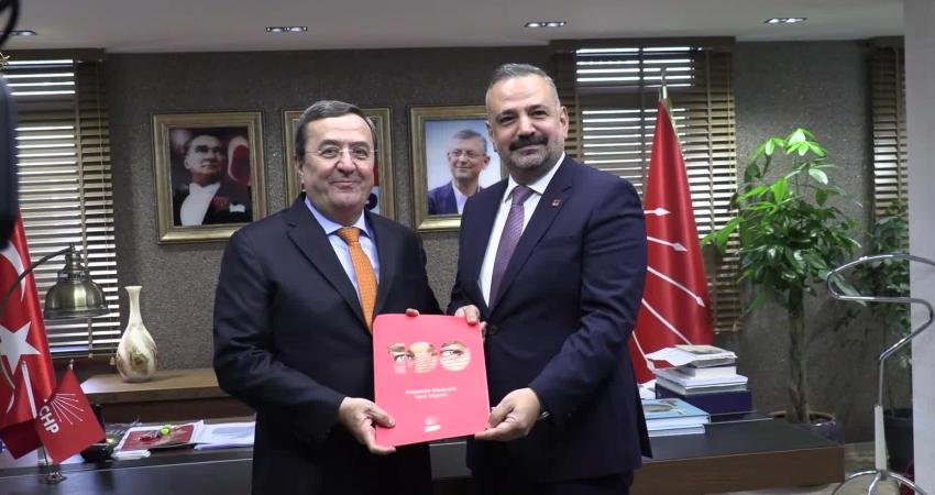 CHP’den İzmir Büyükşehir Belediye Başkan Aday Adaylığını açıklayan Konak Belediye