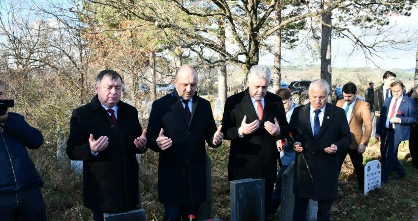 Lüleburgaz Belediye Başkanı Murat Gerenli, Bulgaristan’ın Kırcaali kentinde Türkan bebek