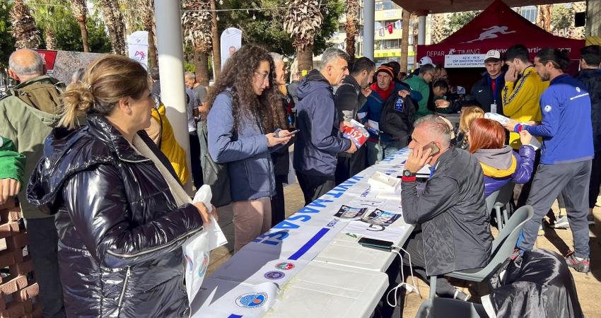 Mersin Büyükşehir Belediyesi tarafından 10 Aralık’ta bu yıl ‘Herkes Koşar