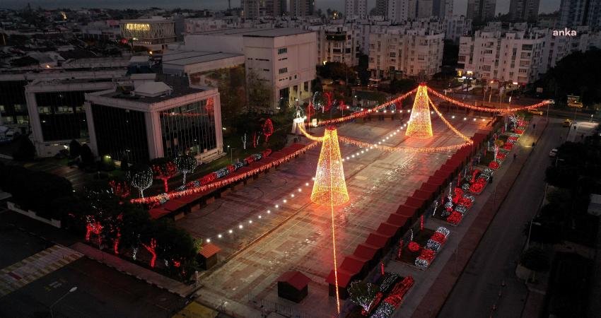 Muratpaşa Belediyesi’nin bir yılbaşı klasiği olan Yeni Yıl Çarşısı, Muratpaşa