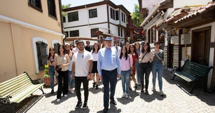 Kazım Kurt yönetimindeki Odunpazarı Belediyesi, gençlerle ilgili çalışmalarını 3 gençlik