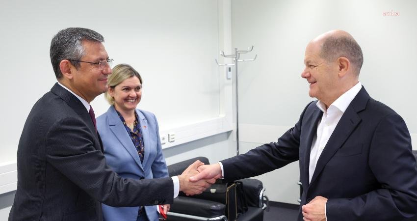 CHP Genel Başkanı Özgür Özel, Berlin'de; Almanya Başbakanı Olaf Scholz