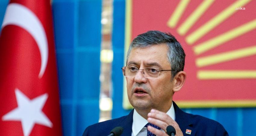 CHP Genel Başkanı Özgür Özel, eski Ülkü Ocakları Başkanı Sinan