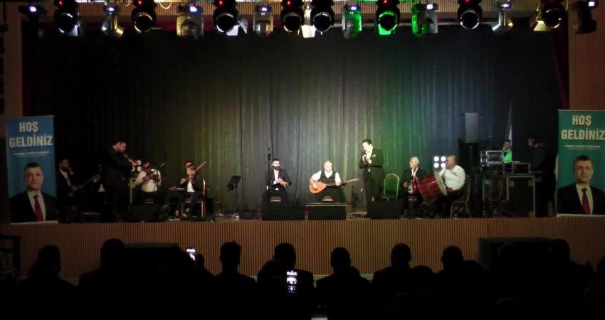 Esenyurt Belediyesi’nin bu yıl ikincisini gerçekleştirdiği Kardeş Kültürler Festivali’nin üçüncü