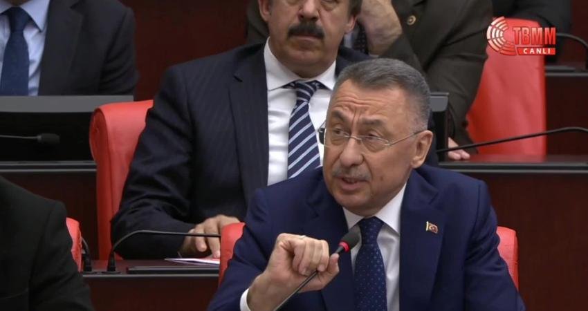 Saadet Partisi-Gelecek Partisi Grup Başkanı Selçuk Özdağ, TBMM Genel Kurulu'nda,