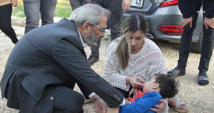 Tarsus Belediye Başkanı Dr. Haluk Bozdoğan, köy ziyaretleri sırasında beklenmedik