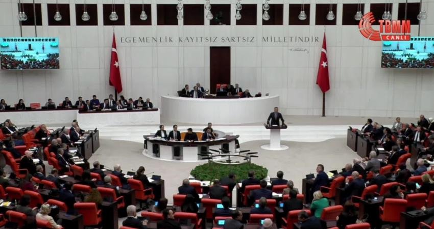 CHP Grup Başkanvekili Ali Mahir Başarır, TBMM Genel Kurulu'nda, "Merkez