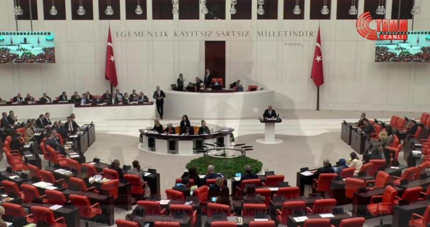 İYİ Parti Samsun Milletvekili Erhan Usta, TBMM Genel Kurulu'nda bütçe
