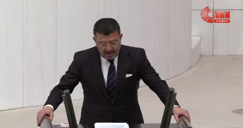 TBMM Genel Kurulu'nda çalışan emeklilere 5 bin lira ikramiye verilmesi