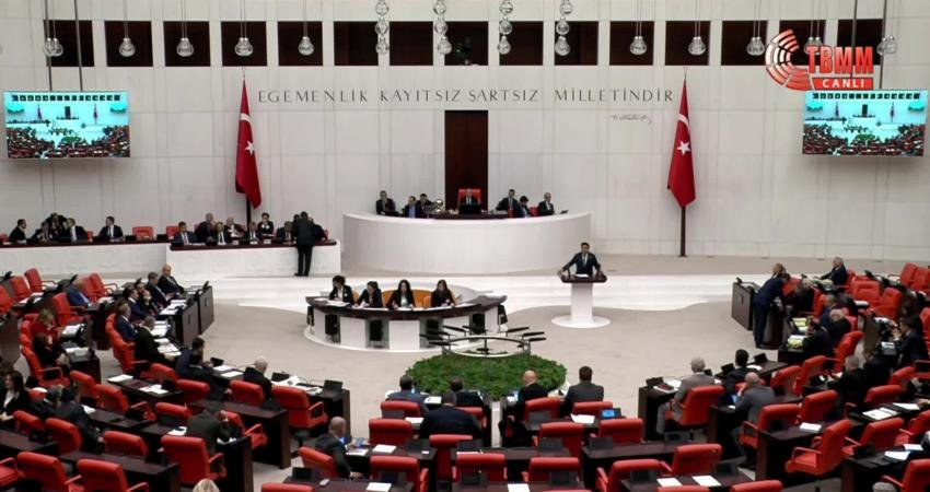 Saadet Partisi Grup Başkanvekili Bülent Kaya, TBMM Genel Kurulu'nda bütçe