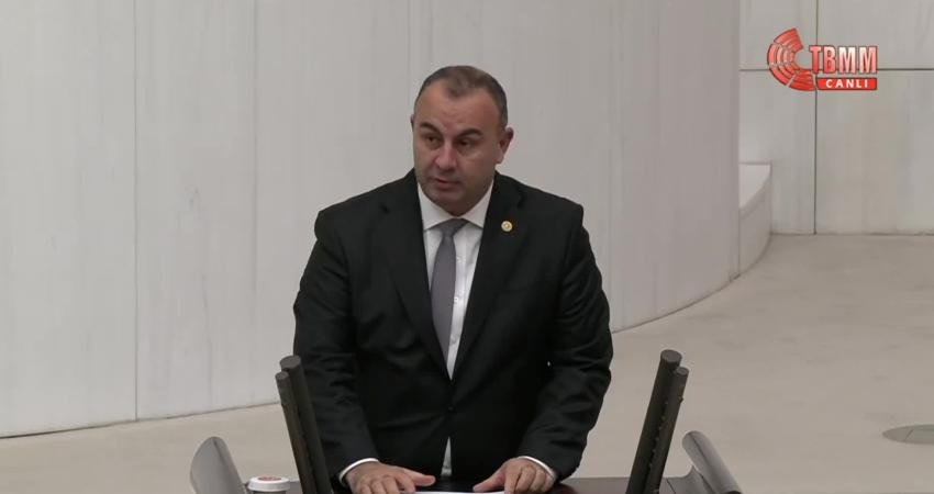 CHP Parti Meclisi (PM) üyesi Ednan Arslan, TBMM Genel Kurulu'ndaki