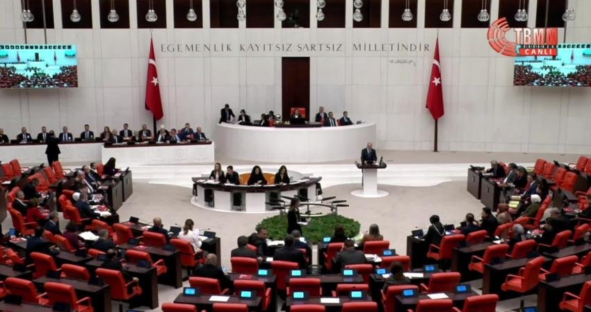 Saadet Partisi Samsun Milletvekili Mehmet Karaman, TBMM Genel Kurulu'nda; zorunlu