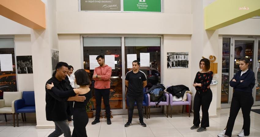 Tepebaşı Belediyesi Gençlik Merkezleri’nde düzenlenen üniversite hazırlık ve 30 farklı