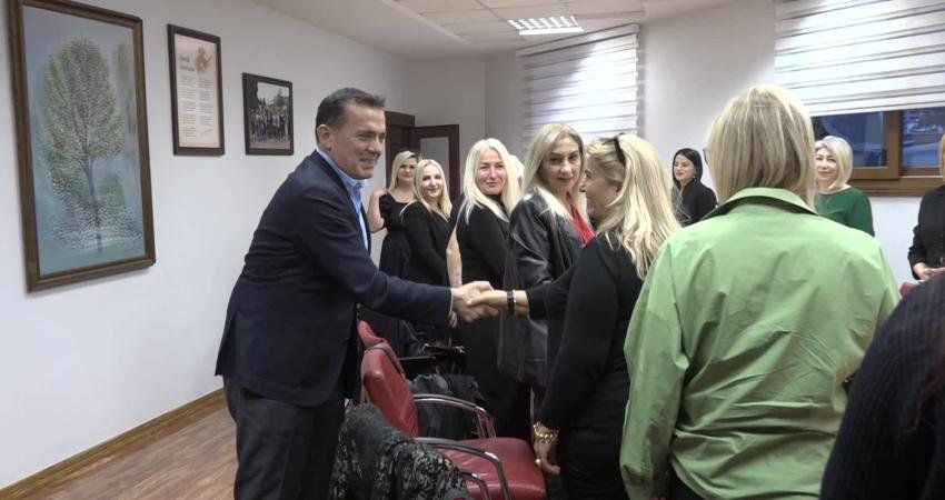 Yenişehir Belediye Başkanı Abdullah Özyiğit, Dünya Gönüllüler Günü’nde Yenişehir Yaşam
