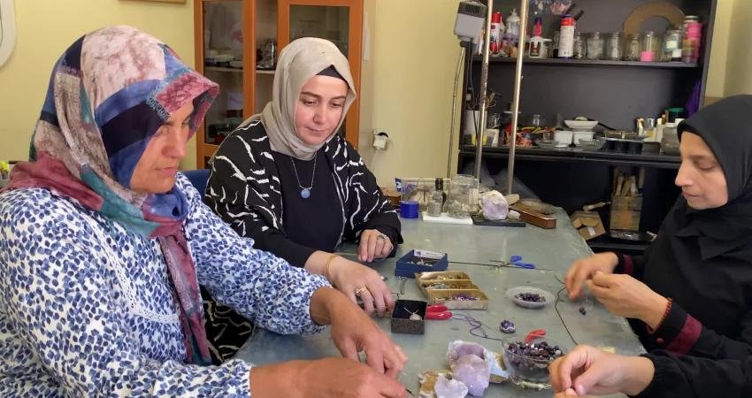 Yozgat’ta kadın üreticiler tarafından kurulan kooperatiflere ait atölyelerde üretilen organik