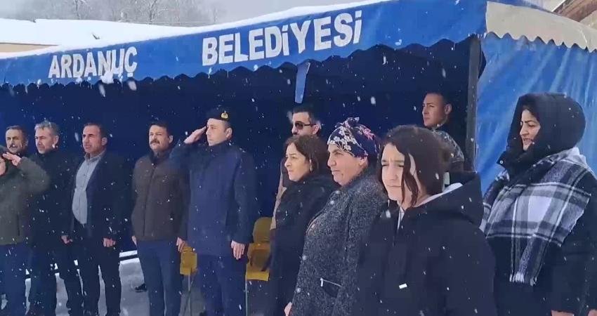 Artvin’in Ardanuç İlçesi Geçitli Köyü'nde 8'inci Kar Festivali düzenlendi.