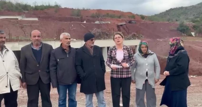 Asu Kaya, Osmaniye Hasanbeyli’de Deprem Konutlarının Tamamlanmamasına Tepki Gösterdi: “Depremzedelerin Umutlarını Boşa Çıkarmayın, Verdiğiniz Sözleri Tutun” CHP Osmaniye Milletvekili Asu Kaya, depremin yıl dönümüne günler kala