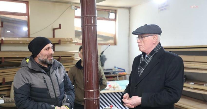 Odunpazarı Belediye Başkanı Kazım Kurt, 71 Mahallesi'nde esnafı ziyaret etti.