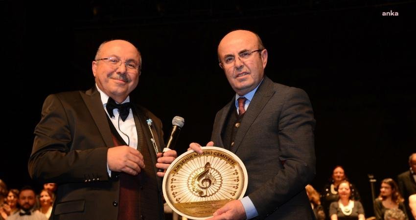 Kırşehir Belediye Başkanı  Selahattin Ekicioğlu, Kırşehir Musiki Cemiyeti’nin Neşet