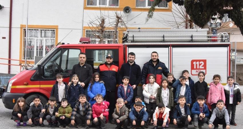 Bozüyük Belediyesi İtfaiye Müdürlüğü’nde görevli personel tarafından Saffet Şeker İlkokulu