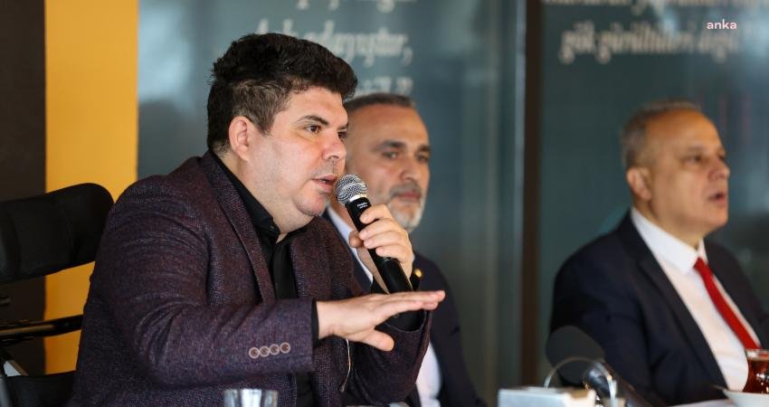Buca Belediye Başkanı Erhan Kılıç, Bucalı iş insanlarıyla buluştuğu toplantıda,