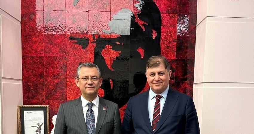 İzmir Büyükşehir Belediye Başkan adayı Cemil Tugay, “Gözbebeğimiz İzmir’in daha