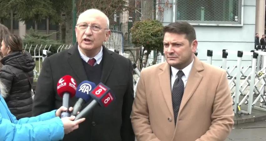CHP Milletvekilleri Utku Çakırözer ve Turan Taşkın Özer; aralarında Serkan