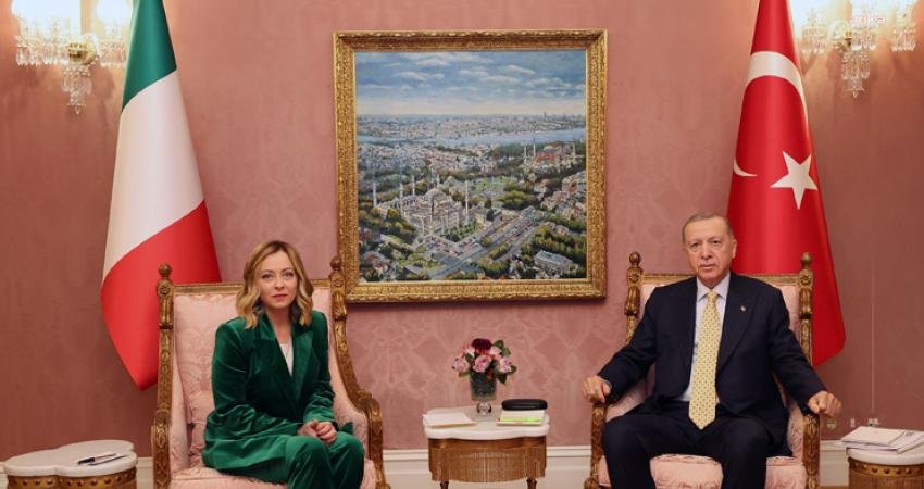 Cumhurbaşkanı Recep Tayyip Erdoğan, bugün Vahdettin Köşkü'nde İtalya Başbakanı Giorgia