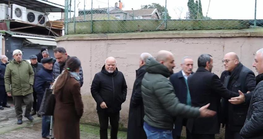 DEM Parti heyeti, İstanbul’un Sarıyer ilçesinde dün bir kişinin yaşamını