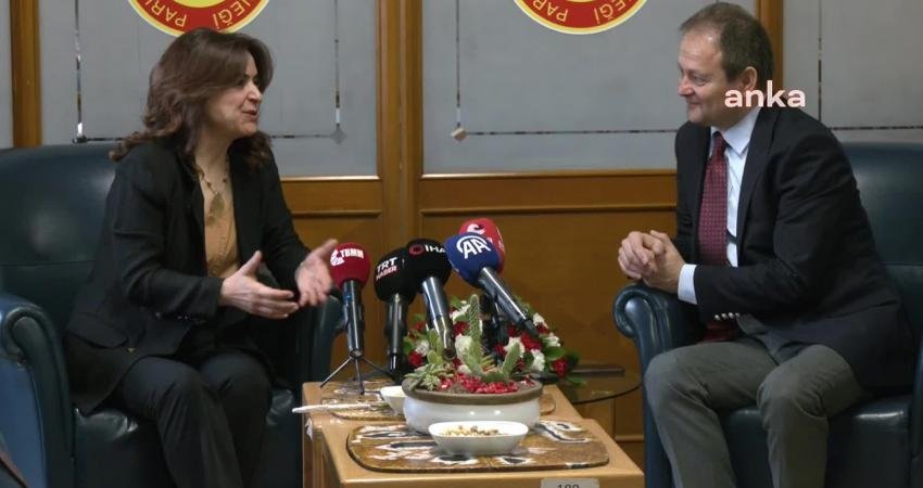 DEM Parti Grup Başkanvekili Gülistan Kılıç Koçyiğit, 10 Ocak Çalışan