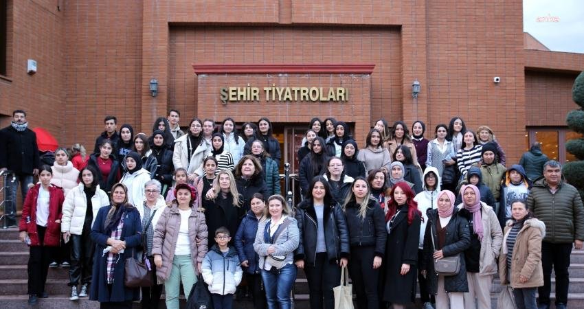 Eskişehir Büyükşehir Belediyesi Şehir Tiyatroları, “Ayak Bacak Fabrikası” ve “Macbeth”