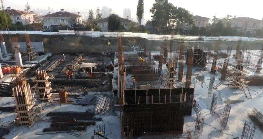 Esenyurt Belediyesi'nin gençlerin daha nitelikli eğitim alabilmesi amacıyla hayata geçirdiği