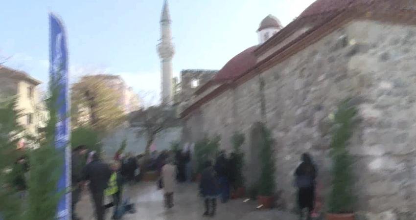 İzmir Büyükşehir Belediyesi tarafından yenilenen tarihi Namazgâh Hamamı, bölgenin ihtiyacını