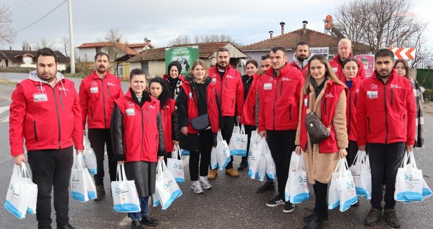İzmit Belediyesi Çınar Ekibi, Sapakpınar Köyü’ne gerçekleştirdiği ziyaretle Başkan Hürriyet’in