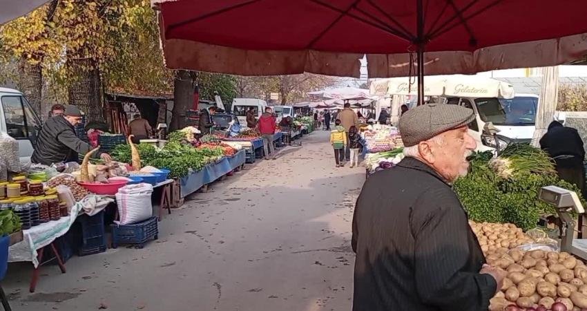 Osmaniye'nin Kadirli ilçesinde vatandaşlar asgari ücretin 17 bin 2 lira