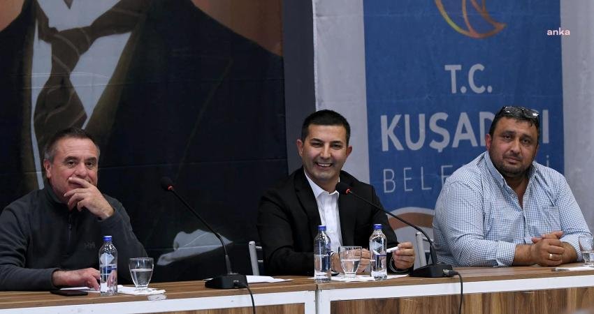 Kuşadası Belediye Başkanı Ömer Günel, düzenlediği toplantıda Güzelçamlı Mahallesi sakinleriyle