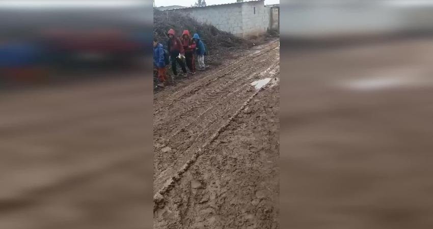CHP Şanlıurfa Milletvekili Mahmut Tanal, Şanlıurfa’nın Akçakale ilçesindeki Orta Deren