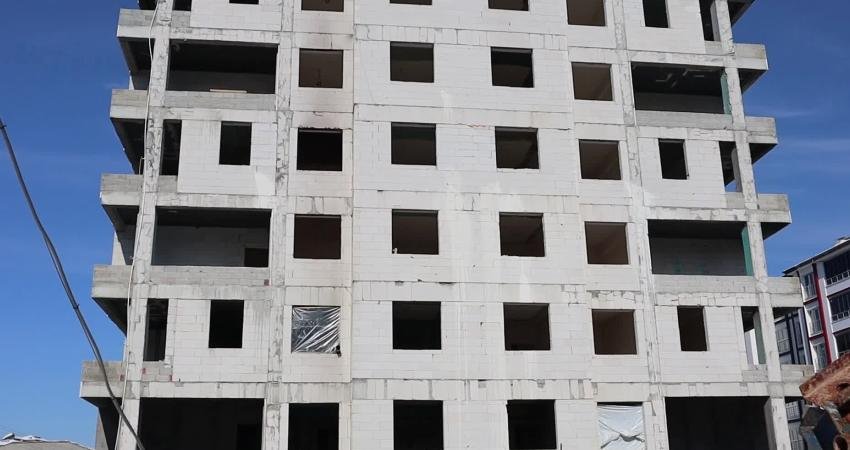 6 Şubat depremlerinin üzerinden 1 yıl geçmesine rağmen depremzedelerin barınma