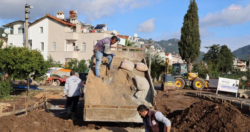 Marmaris Belediyesi ekiplerinin Beldibi İnönü Caddesi üzerinde yapımına başladığı 2000
