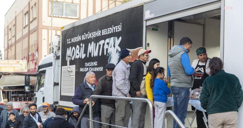 Mersin Büyükşehir Belediyesi, 48 noktada kurduğu Mahalle Mutfakları’nın yanı sıra,