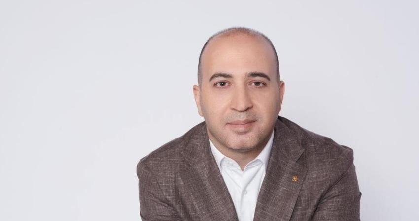 Mimar Sedat Yalçınkaya, CHP'den Bakırköy Belediye Başkan aday adayı olduğunu