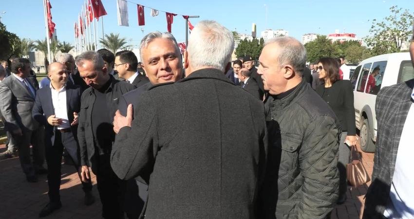 Muratpaşa Belediye Başkanı Ümit Uysal, Erzurum için Cam Piramit Fuar