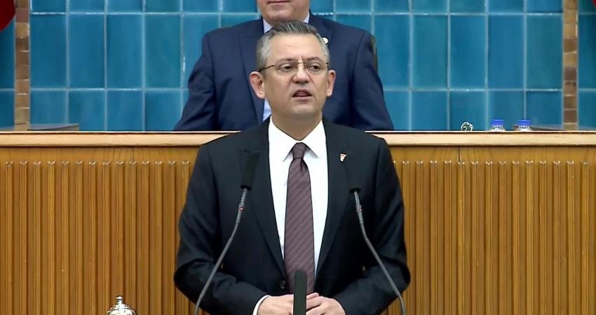 CHP Genel Başkanı Özgür Özel, “Haftaya bu salon, bomboş olacak.