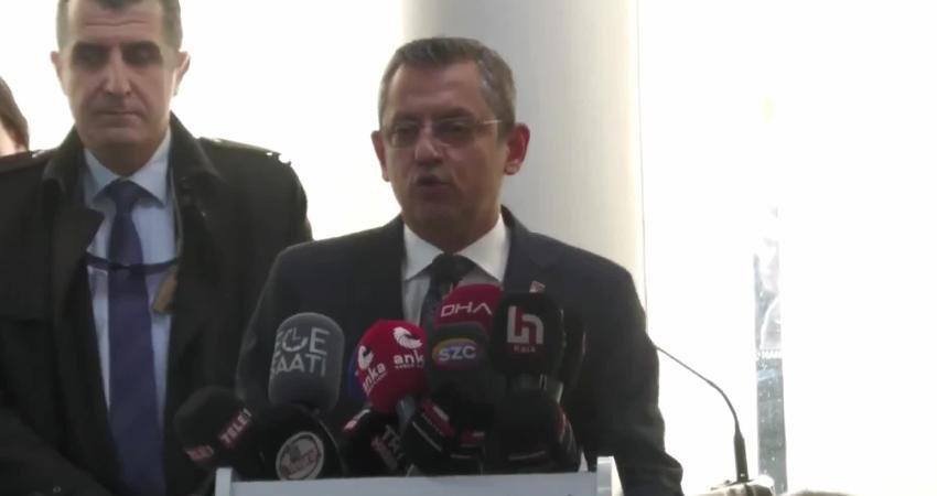 CHP Genel Başkanı Özgür Özel, Manisa’da muhtarlar ve sivil toplum