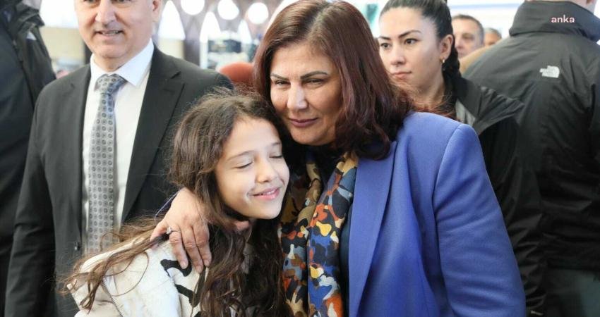 Özlem Çerçioğlu’na Çine’de Yoğun İlgi Aydın Büyükşehir Belediye Başkanı Özlem Çerçioğlu, Çine Belediye Başkanı Mehmet