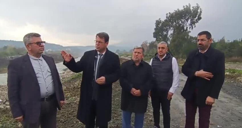 Samandağ Belediye Başkanı Refik Eryılmaz, 6 Şubat depremlerinde hayatını kaybeden