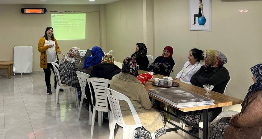 Tepebaşı Belediyesi tarafından Belde Evi kursiyerlerine ‘Kadın Sağlığı Semineri’ verildi.